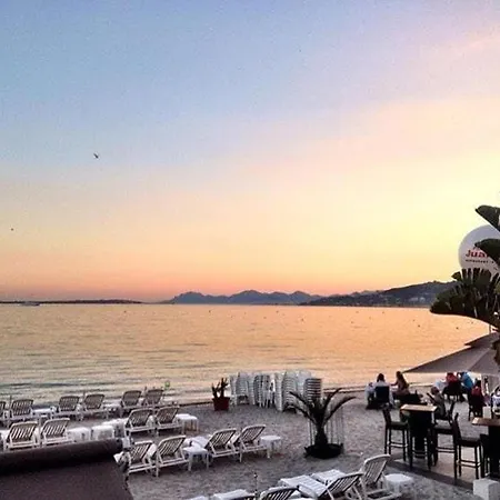 4 Persons - Center - Clim - 2 Mins Of - Juan Les Pins - And Sun Antibes