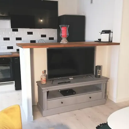 4 Persons - Center - Clim - 2 Mins Of - Juan Les Pins - And Sun Apartmán *