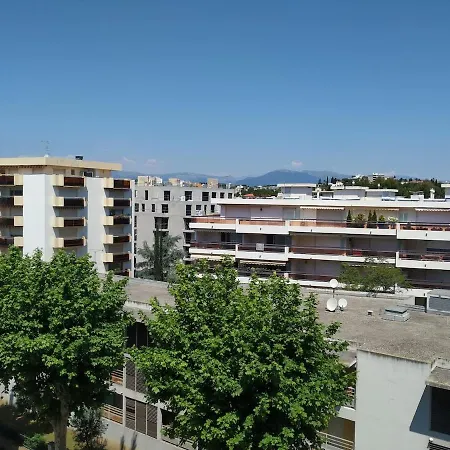 4 Persons - Center - Clim - 2 Mins Of - Juan Les Pins - And Sun Antibes