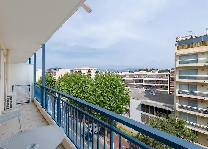 Superbe Appartement Juan Les Pins 2 Min Des Plages