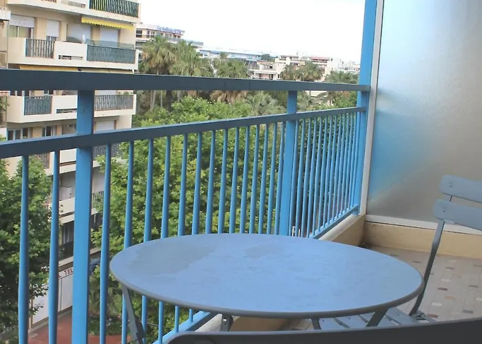 Superbe Appartement Juan Les Pins 2 Min Des Plages شقة *